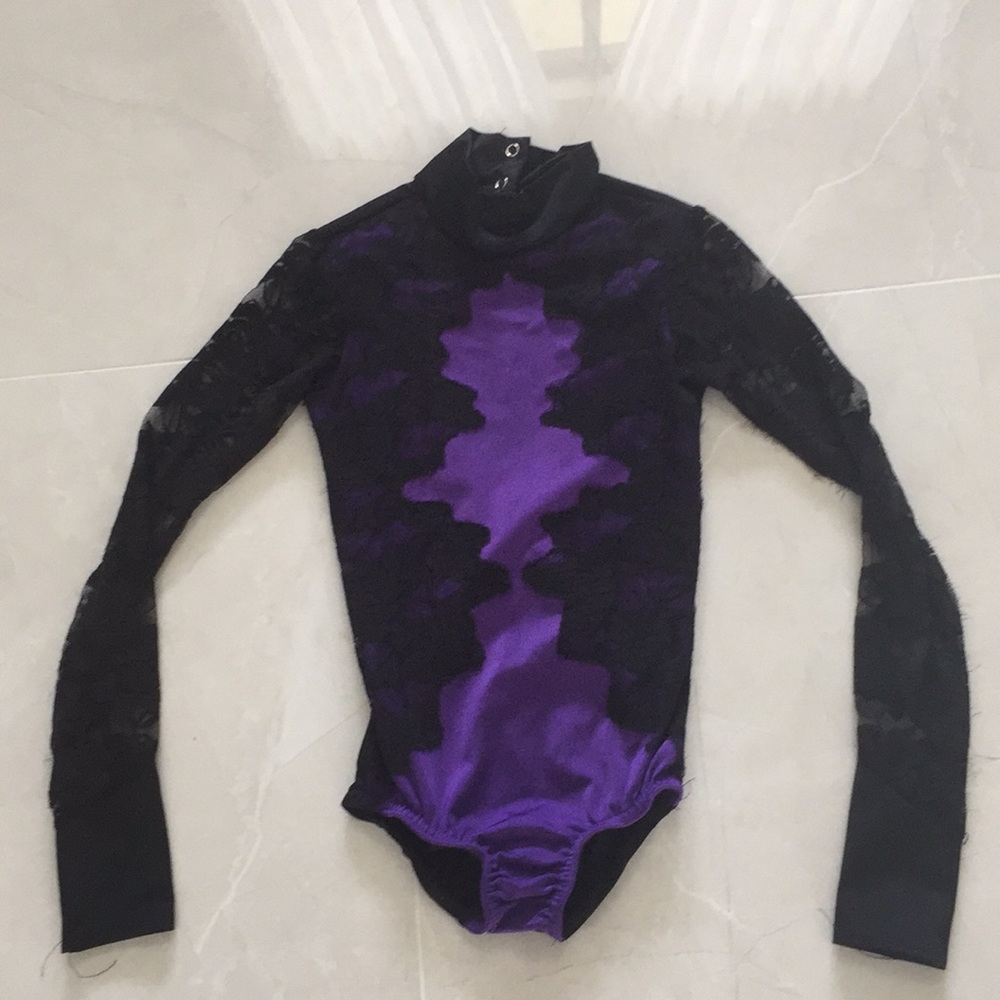 Girls lace leotard
